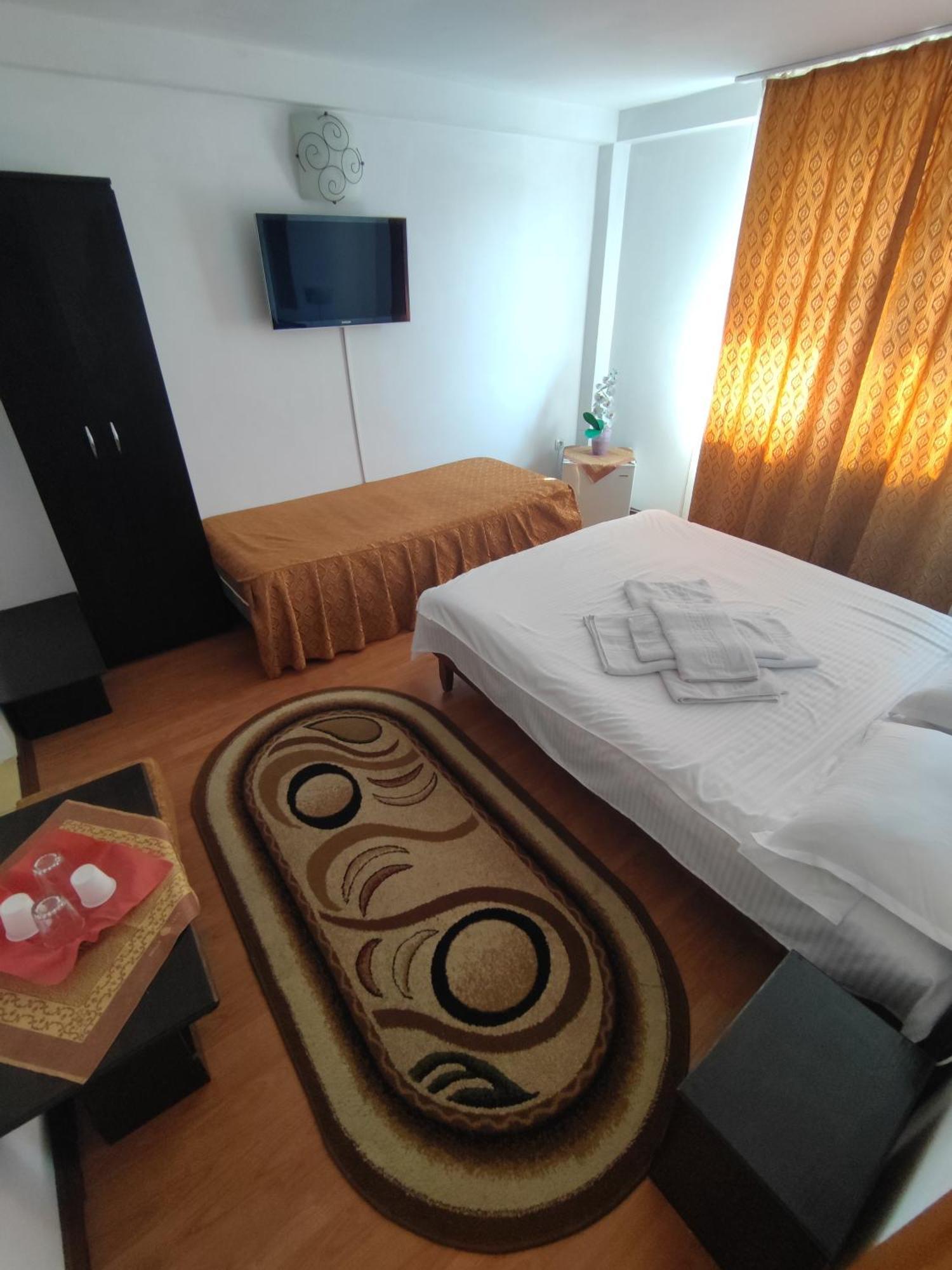 Camere De Inchiriat Edelweiss Dumbrava Roşie Buitenkant foto