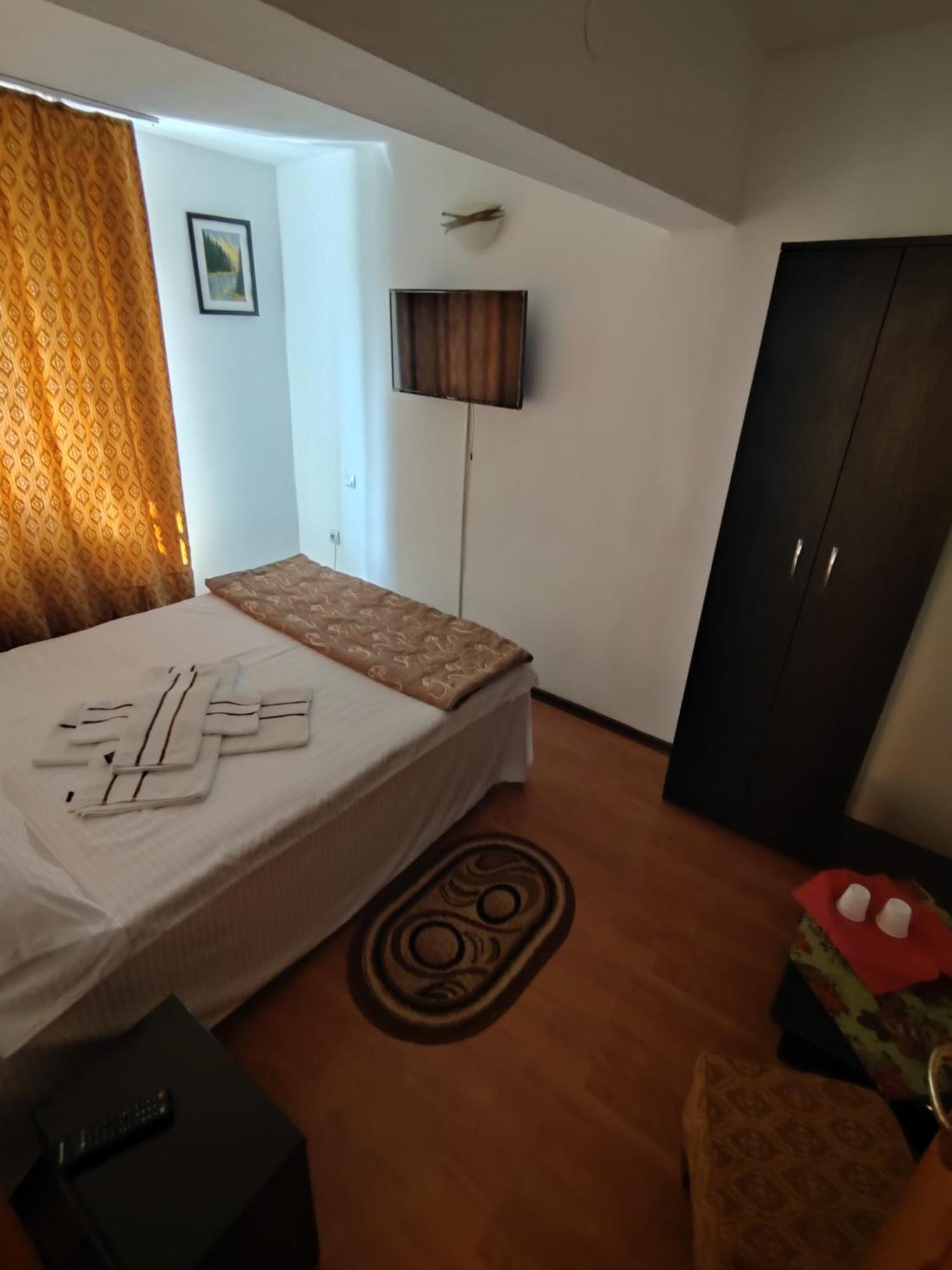 Camere De Inchiriat Edelweiss Dumbrava Roşie Buitenkant foto