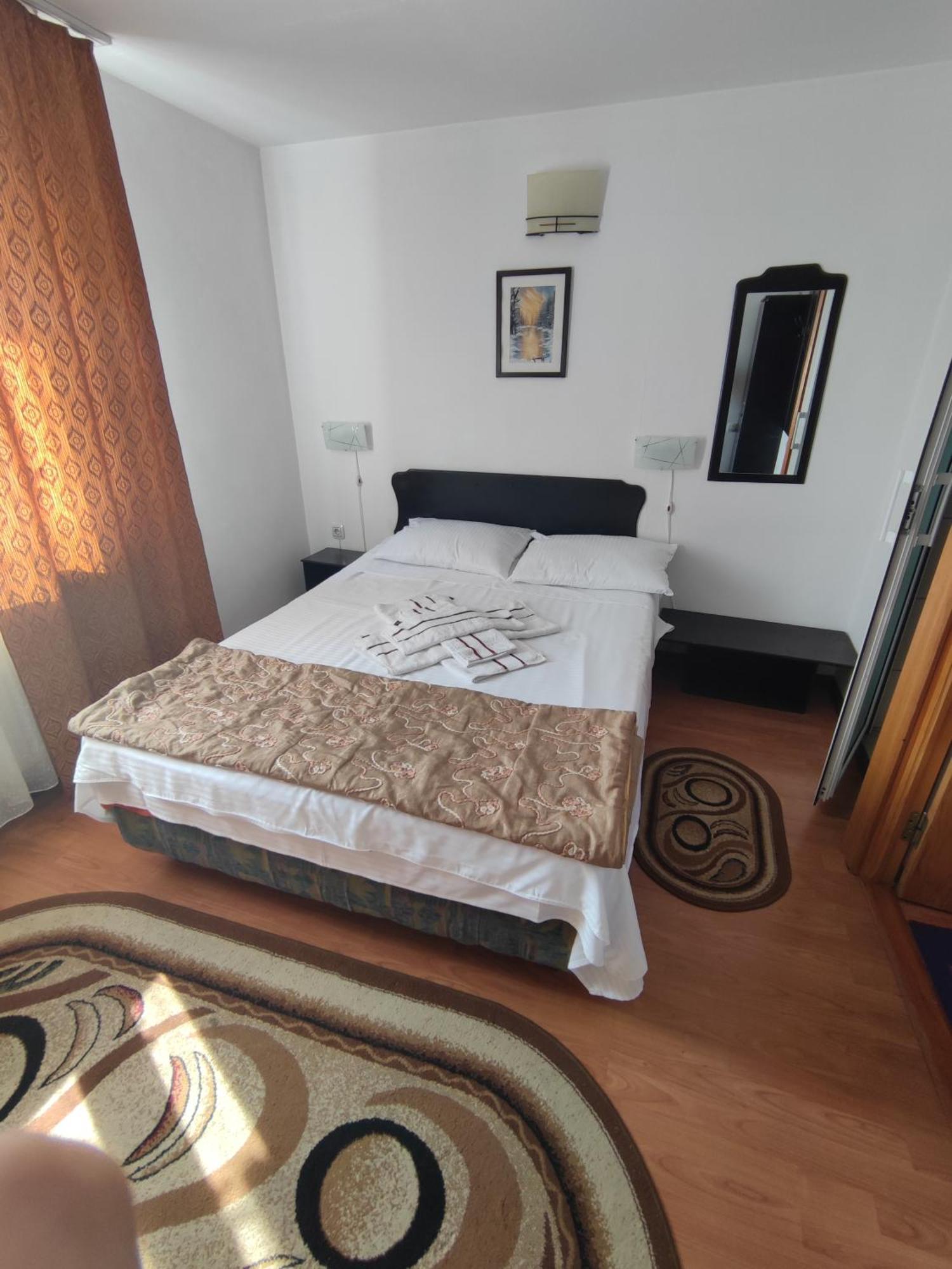 Camere De Inchiriat Edelweiss Dumbrava Roşie Buitenkant foto